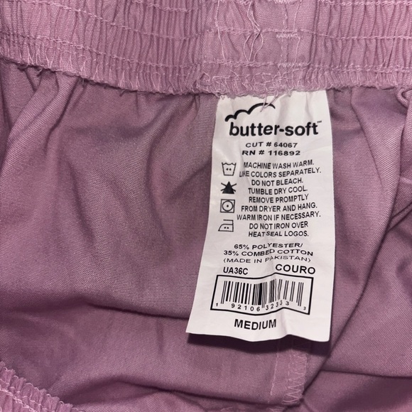 Pink Heart Pattern Scrub Top - Picture 3 of 3